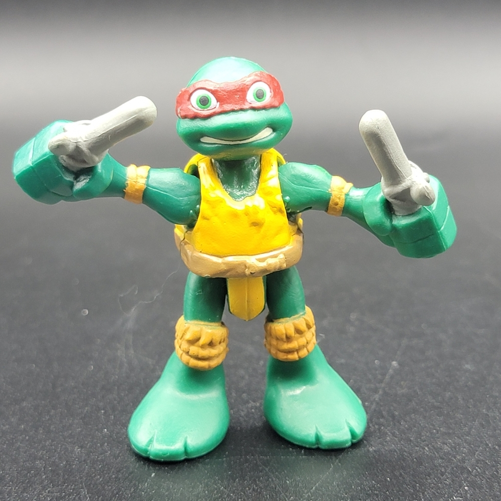 Teenage Mutant Ninja Turtles 2.5" Tall Raphael Toy Figure Viacom Playmates 2015